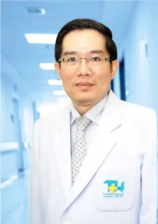 นพ.กิตติพงศ์ มณีโชติสุวรรณ